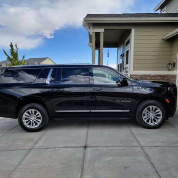 World Class Chauffeur Service - Town Car Service Near Me - Aurora, Colorado World Class Chauffeur Service - Town Car Service Near Me - Aurora, Colorado