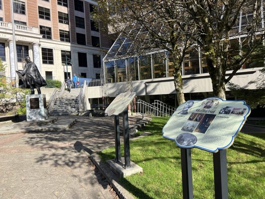 Alaska State Capitol by null