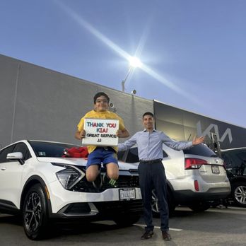 Van Nuys Kia - Car Dealers Near Me - Van Nuys, California Van Nuys Kia - Car Dealers Near Me - Van Nuys, California