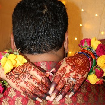 Mendhibynasira - From my mehndi night, prior to washing it off. The color came out amazing and she used natural mehndi. - Henna Artists Near Me Mendhibynasira - From my mehndi night, prior to washing it off. The color came out amazing and she used natural mehndi. - Henna Artists Near Me
