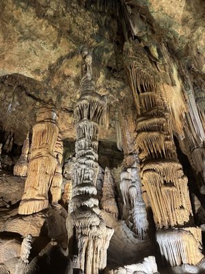 Luray Caverns by null