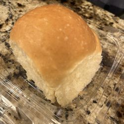 Kneaders Bakery & Cafe - Dinner roll