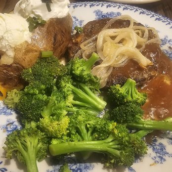 Cracker Barrel Old Country Store - Ground steak meal with loaded potato and broccoli - Breakfast & Brunch Near Me - North Canton, Ohio