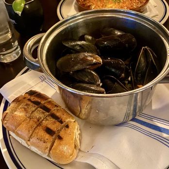 Stove and Tap - PEI Mussels in white wine broth - American Near Me - Lansdale, Pennsylvania