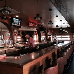 Nigl's Chieftain - The bar itself.