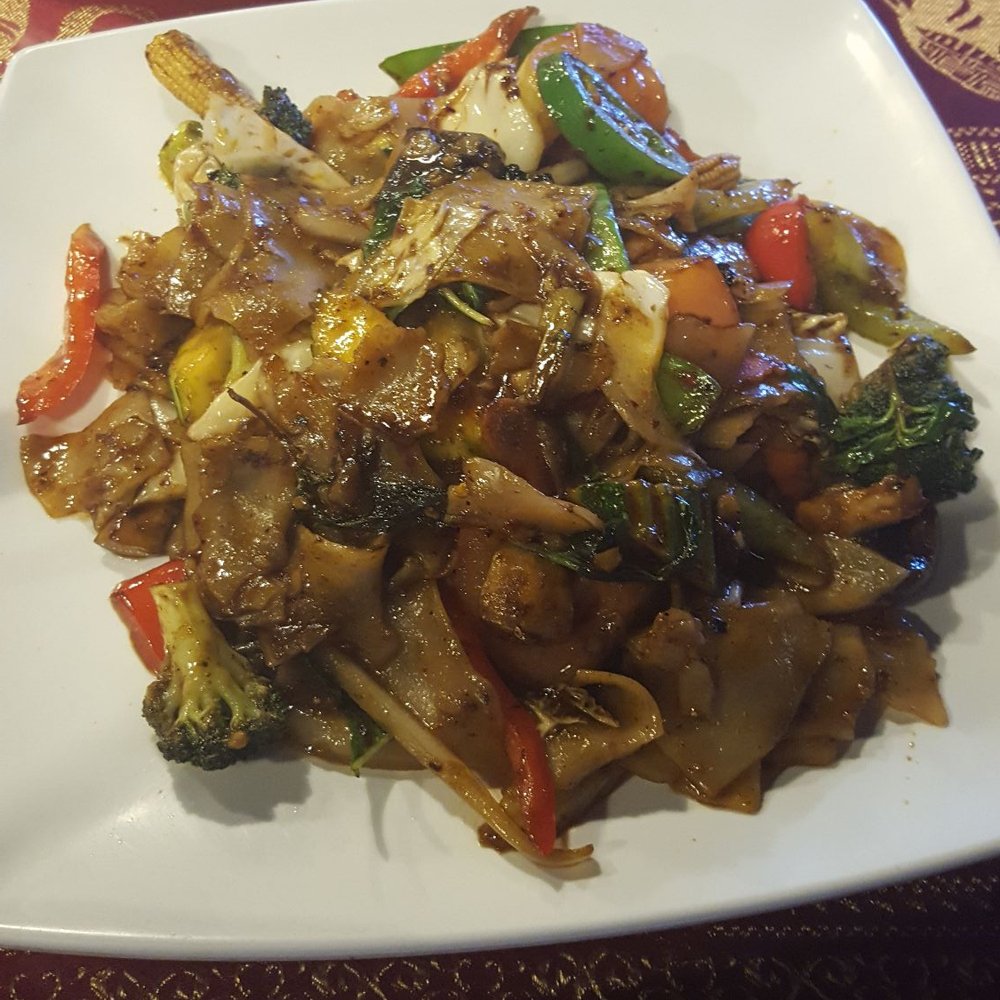 Thai Thip Restaurant - drunk noodles - Thai Near Me - Hurst, Texas Thai Thip Restaurant - drunk noodles - Thai Near Me - Hurst, Texas