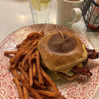 Dear Dad’s - Breakfast Burger With Sweet Potato Fries! - Salad Near Me - Greensboro, North Carolina Dear Dad’s - Breakfast Burger With Sweet Potato Fries! - Salad Near Me - Greensboro, North Carolina