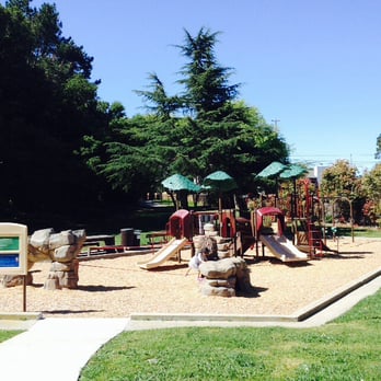 Lion Bill Mitchell Park - Overall view, small neighborhood park - Playgrounds Near Me - Millbrae, California Lion Bill Mitchell Park - Overall view, small neighborhood park - Playgrounds Near Me - Millbrae, California