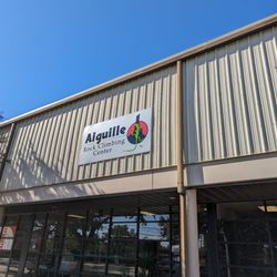 Aiguille Rock Climbing Center - Outside
