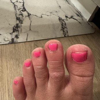 Nail Box - uneven edges, polish on the surrounding skin - Nail Technicians Near Me - San Francisco, California
