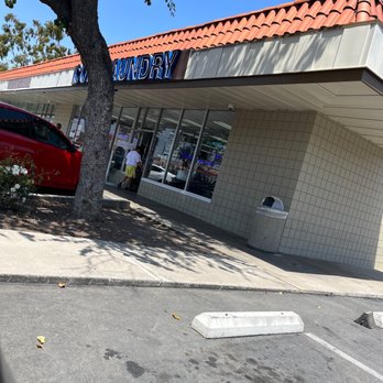 Coin Laundry - Laundromat Near Me - Santa Ana, California Coin Laundry - Laundromat Near Me - Santa Ana, California