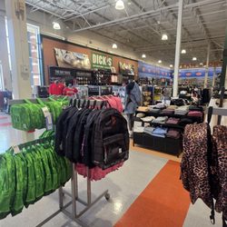 DICK'S Sporting Goods