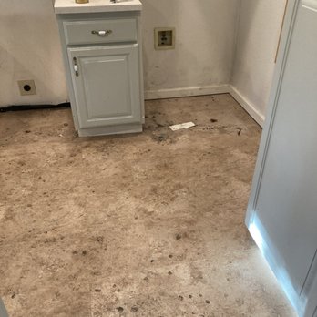 Abbey Flooring Design Center - old crappy vinyl kitchen flooring that we replaced - Carpeting Near Me - Elk Grove, California Abbey Flooring Design Center - old crappy vinyl kitchen flooring that we replaced - Carpeting Near Me - Elk Grove, California
