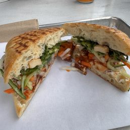 Vegan bahn mi