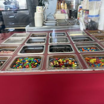 Solano Yogurt & Ice Cream - Toppings as of 9.6.26 - Ice Cream & Frozen Yogurt Near Me - Albany, California Solano Yogurt & Ice Cream - Toppings as of 9.6.26 - Ice Cream & Frozen Yogurt Near Me - Albany, California
