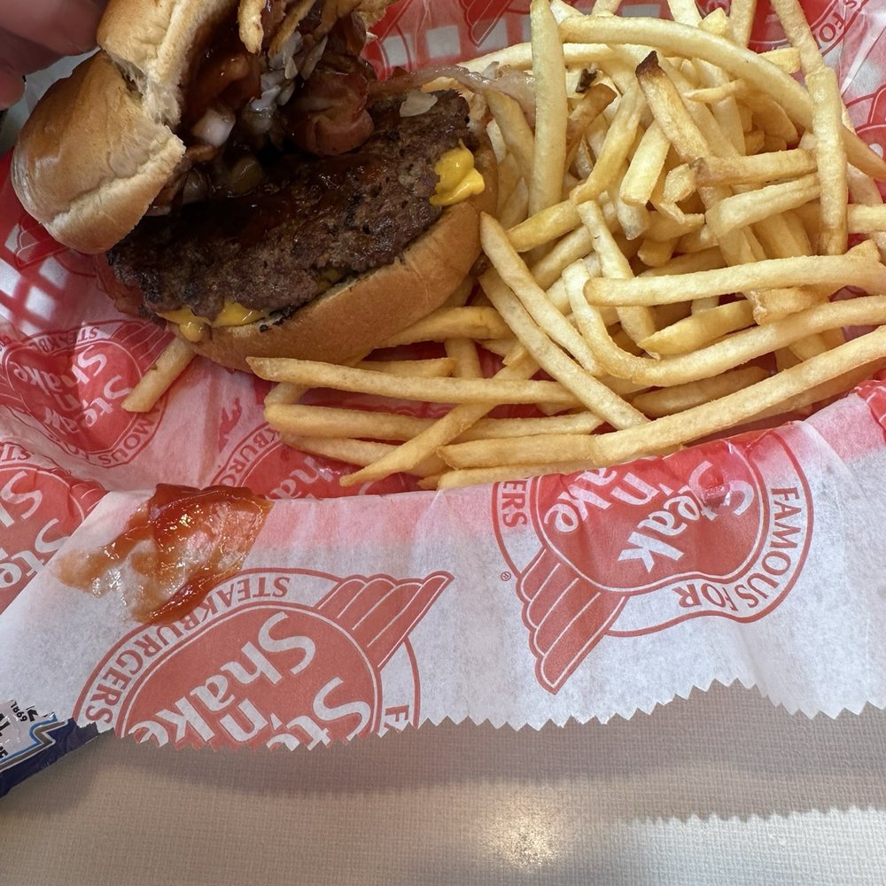 Steak ’n Shake - Western BBQ 'n Bacon Steakburger Combo - Burgers Near Me - Sedalia, Missouri