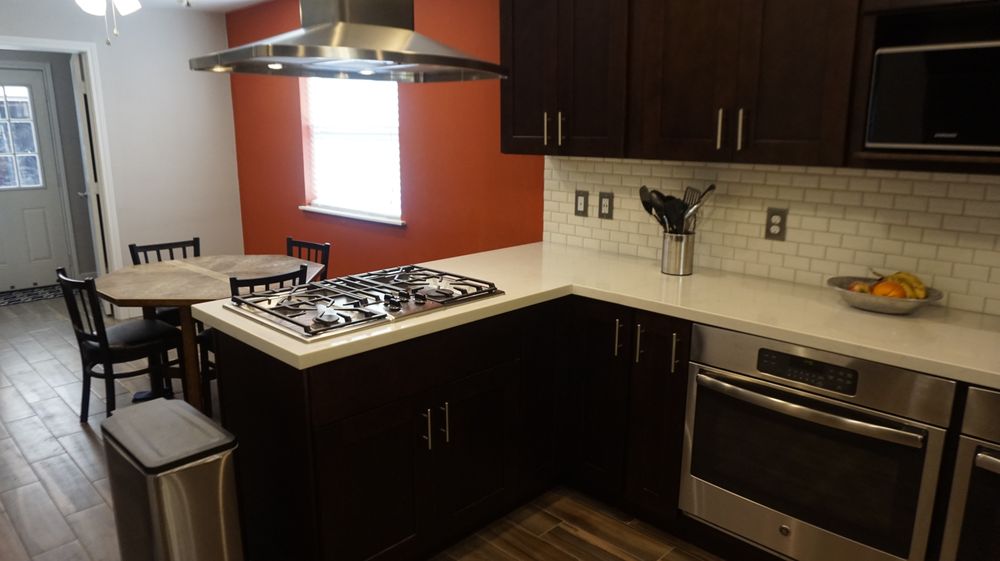 METRO FLOORING Updated May 2024 44 Photos & 10 Reviews 3822 Arc