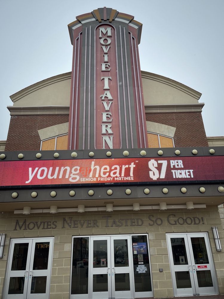 MOVIE TAVERN COLLEGEVILLE Updated October 2024 174 Photos & 496