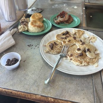 The Pfunky Griddle - Breakfast - Breakfast & Brunch Near Me - Nashville, Tennessee The Pfunky Griddle - Breakfast - Breakfast & Brunch Near Me - Nashville, Tennessee