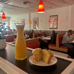 Pop's Classic Diner - Freshly Squeezed Orange Juice