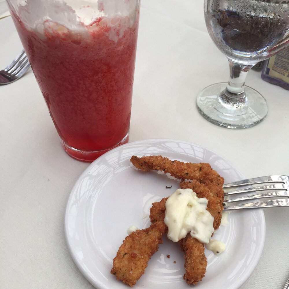 Gino's - Italian Near Me - Salinas, California