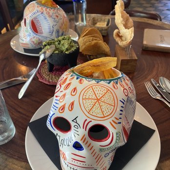 Oaxaca Cuina Mexicana - Chips - Cocktail Bars Near Me - Barcelona, B Oaxaca Cuina Mexicana - Chips - Cocktail Bars Near Me - Barcelona, B