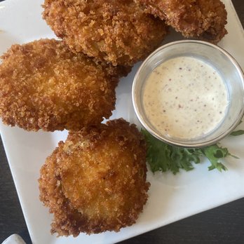 Mango Mangeaux - Fried Green Tomatoes - New American Near Me - Hampton, Virginia Mango Mangeaux - Fried Green Tomatoes - New American Near Me - Hampton, Virginia