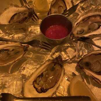 Ciro & Sal's - Raw wellfleet oysters - Italian Near Me - Provincetown, Massachusetts