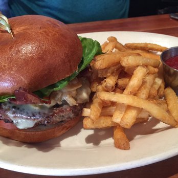 Lumberyard - Lumberyard burger - New American Near Me - Laguna Beach, California Lumberyard - Lumberyard burger - New American Near Me - Laguna Beach, California
