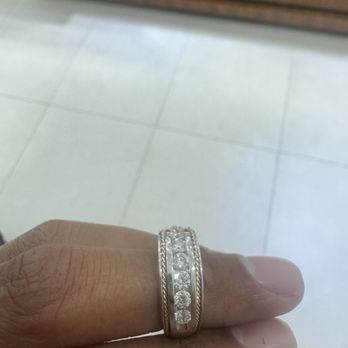 International Diamond Center - What they wanted me to go home with... this is the 4th time it was cleaned that day ! Them trying to fix it - Jewelry Near Me - Clearwater, Florida International Diamond Center - What they wanted me to go home with... this is the 4th time it was cleaned that day ! Them trying to fix it - Jewelry Near Me - Clearwater, Florida