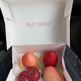 Ladun Treats - Mango, strawberry, cherry and peach - Bakeries Near Me - Everett, Washington Ladun Treats - Mango, strawberry, cherry and peach - Bakeries Near Me - Everett, Washington