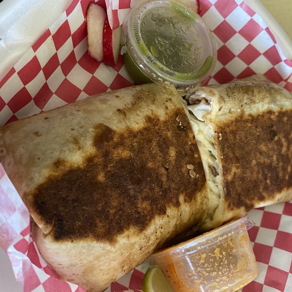 La Favorita - Carne asada burrito - Grocery Near Me - Des Moines, Iowa La Favorita - Carne asada burrito - Grocery Near Me - Des Moines, Iowa