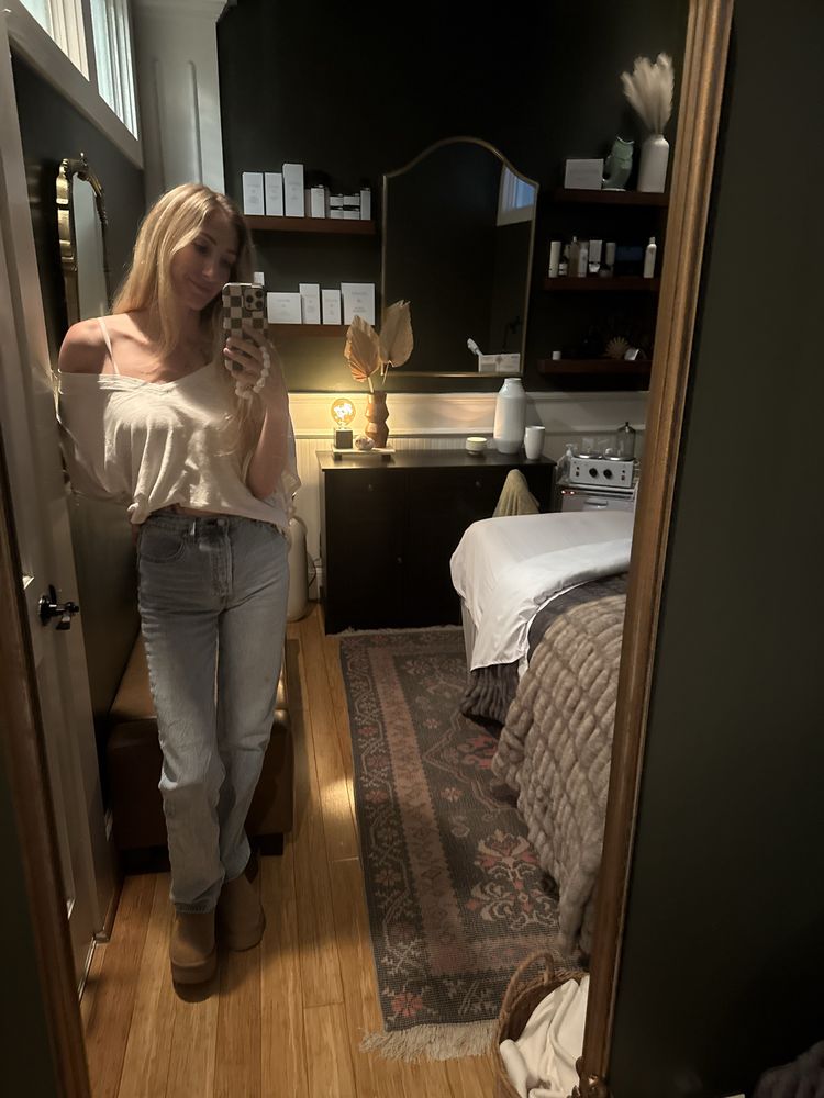 Sol De Sur - Coastal Skin Therapy Logo