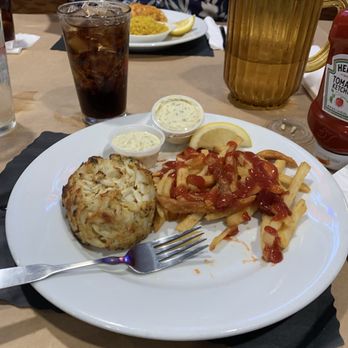 Costas Inn - Family Celebration! - Seafood Near Me - Baltimore, Maryland