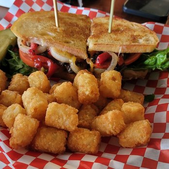 Calapooia Brewing Company - Veggie Melt - Breweries Near Me - Albany, Oregon