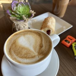 Diletto Bakery - Oatmilk latte, Guava Pastry, Iced Latte