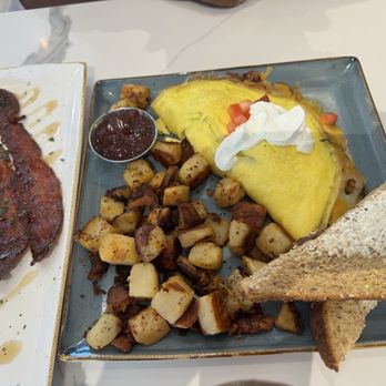 First Watch - The Works with potatoes and toast - Breakfast & Brunch Near Me - Middletown, Delaware First Watch - The Works with potatoes and toast - Breakfast & Brunch Near Me - Middletown, Delaware