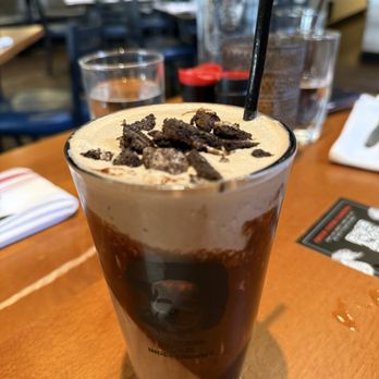 Caleb & Broad - Why choose between a peanut butter or Oreo Mudslide when you can have both? - Bars Near Me - Newport, Rhode Island Caleb & Broad - Why choose between a peanut butter or Oreo Mudslide when you can have both? - Bars Near Me - Newport, Rhode Island