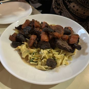 The Well - Beef short ribs - Bars Near Me - Oakland, California