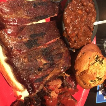 Bigg's BBQ - Barbeque Near Me - Lawrence, Kansas