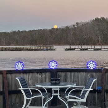 Pelican Pete's - Lake Lanier Port Royale - American Near Me - Gainesville, Georgia