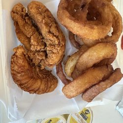 WNB Factory - Chicken strips and onion rings