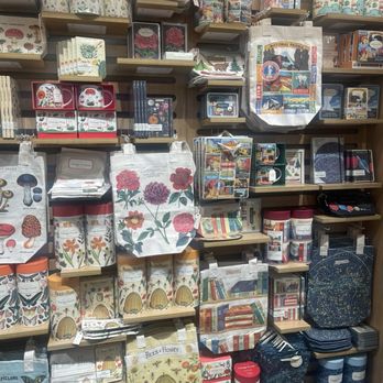 Barnes & Noble - Bookstores Near Me - Allen, Texas