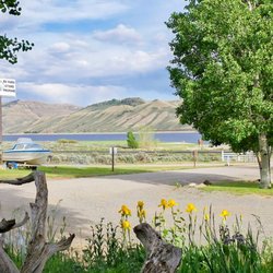 Oasis RV Resort & Cottages Gunnison