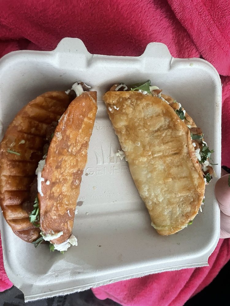 Food from Tiagos Tacos
