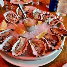 Fresh oysters Fresh oysters