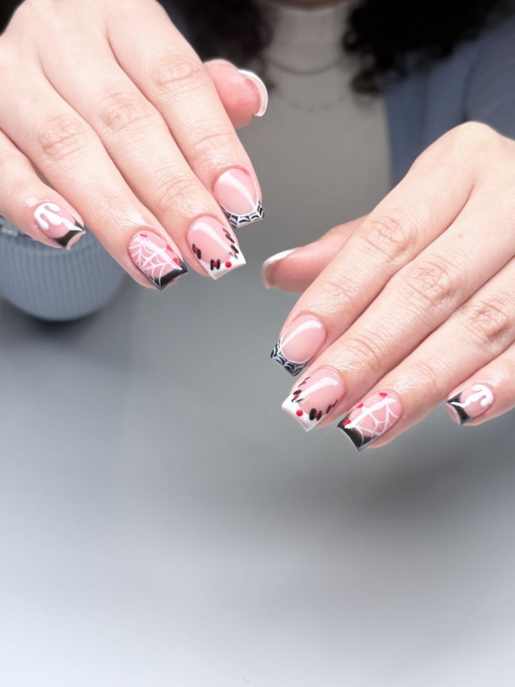Caribbean Nails Logo