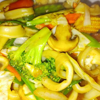 Thai Elephants Restaurant - stir fried vegetables - Thai Near Me - Charleston, South Carolina Thai Elephants Restaurant - stir fried vegetables - Thai Near Me - Charleston, South Carolina