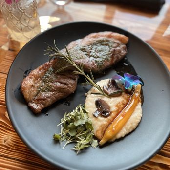Olivos - PICANHA A LA BRAZA CON CHIMICHURRI (grilled sirloin with chimichurri) - Spanish Near Me - Tampa, Florida Olivos - PICANHA A LA BRAZA CON CHIMICHURRI (grilled sirloin with chimichurri) - Spanish Near Me - Tampa, Florida