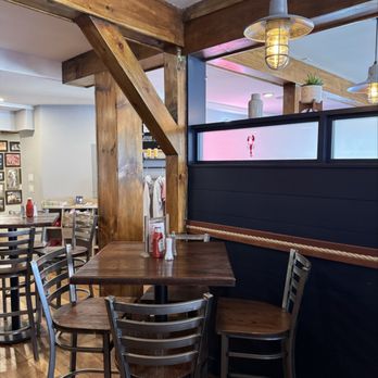 Pepper's Seafood Co - Seafood Near Me - Ogunquit, Maine